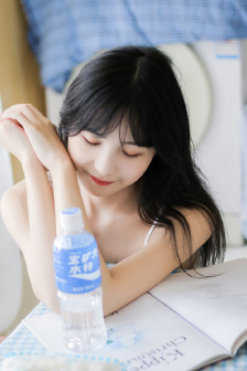 韩国d罩杯女友无删减